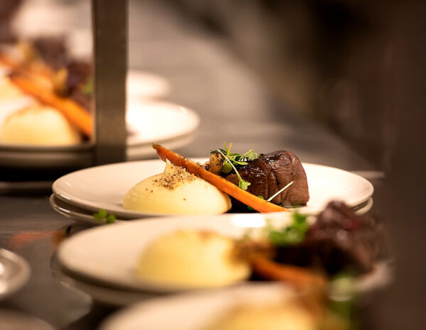 Varmrätt på restaurangen på Hotel Von Kraemer